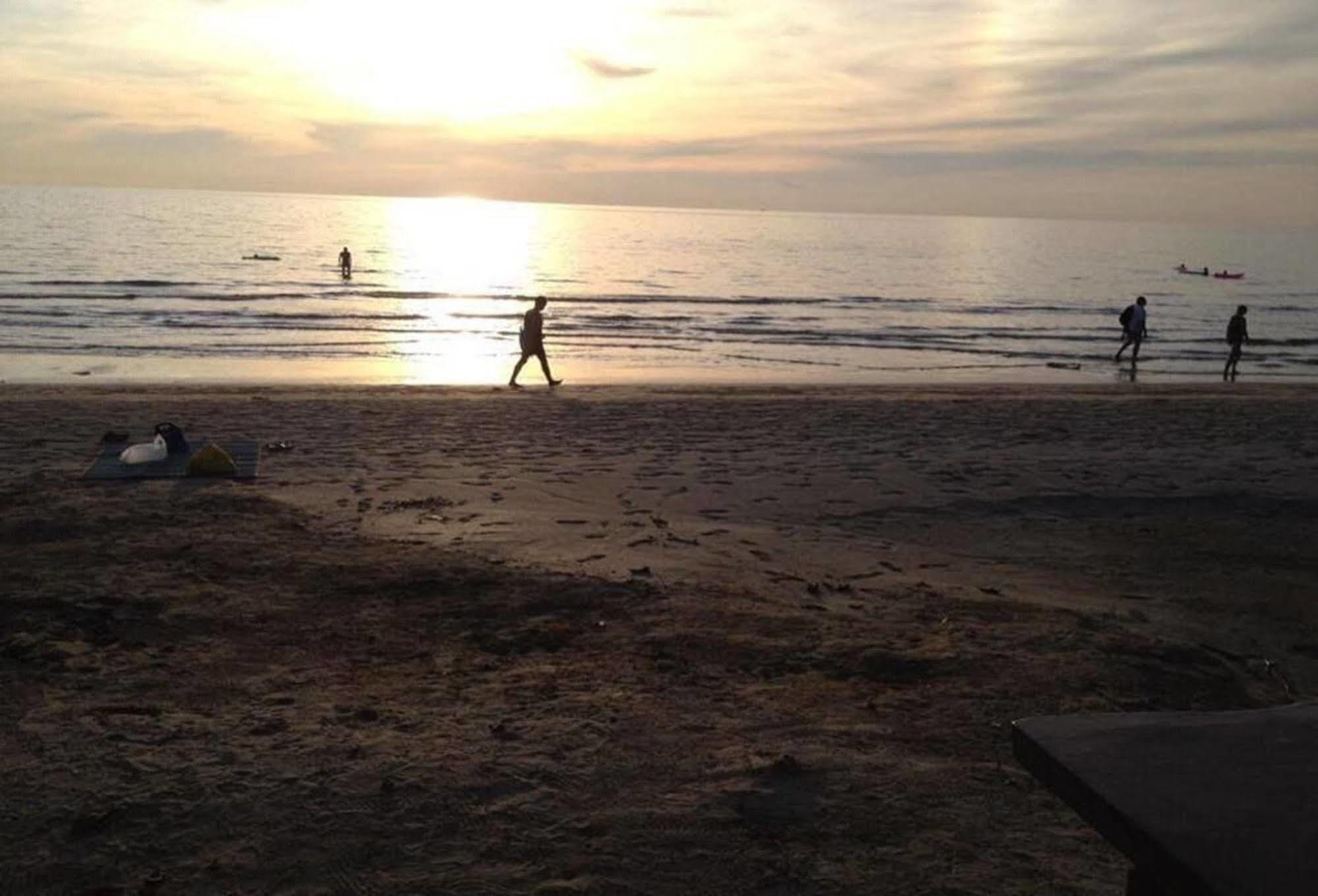 Apple Beachfront Resort Trat Exterior photo