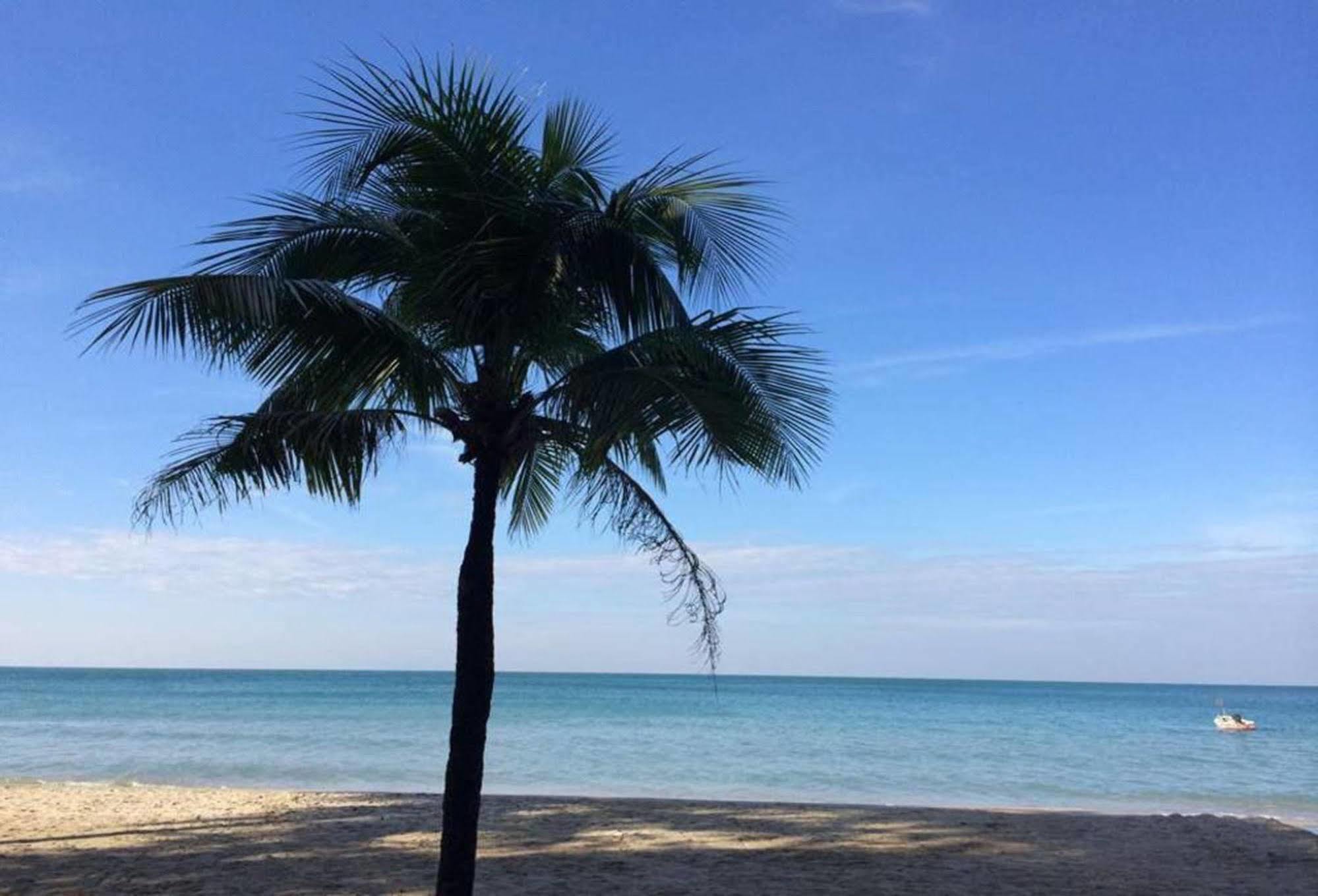 Apple Beachfront Resort Trat Exterior photo