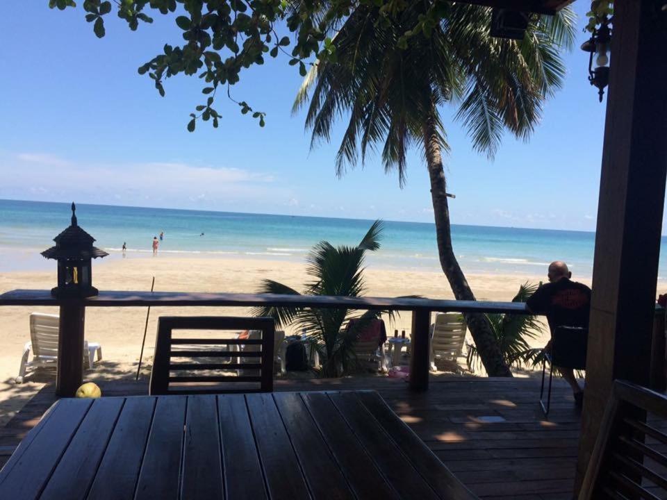 Apple Beachfront Resort Trat Exterior photo