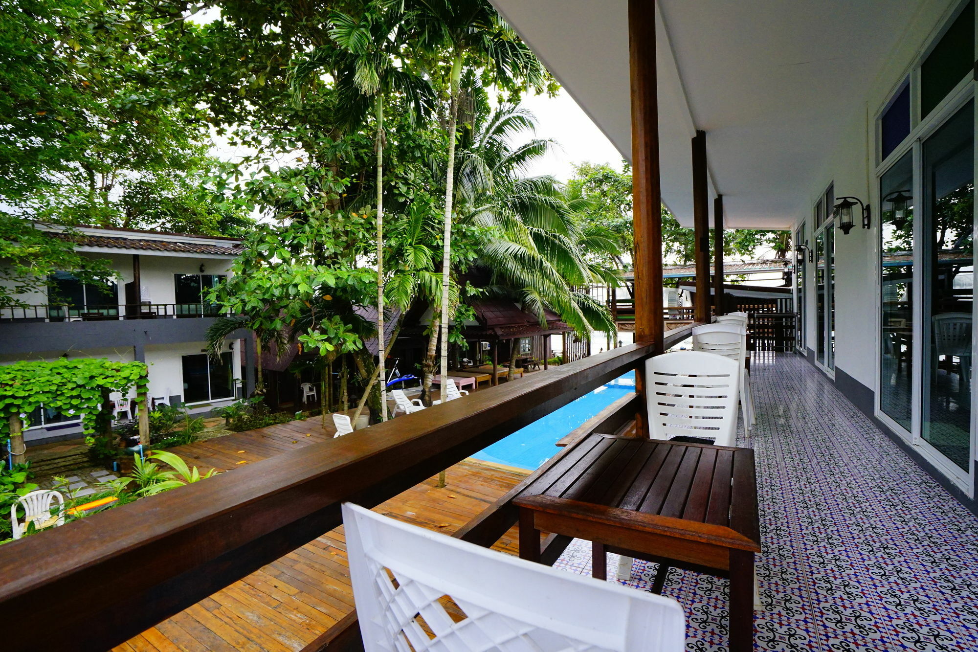 Apple Beachfront Resort Trat Exterior photo