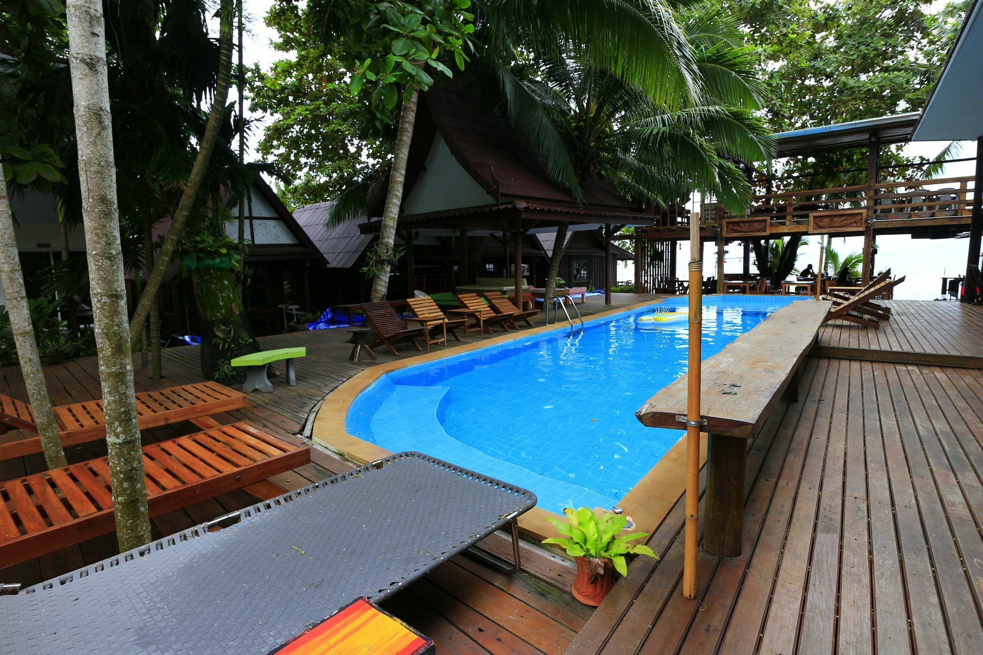 Apple Beachfront Resort Trat Exterior photo