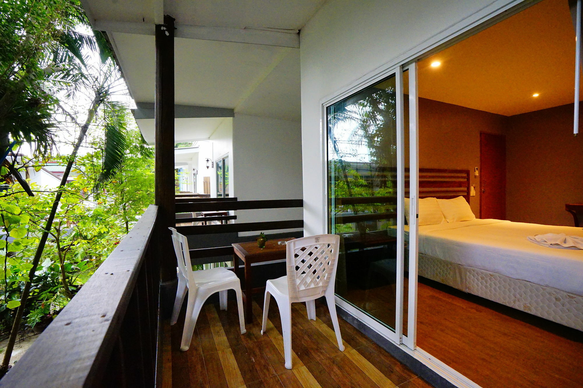 Apple Beachfront Resort Trat Exterior photo
